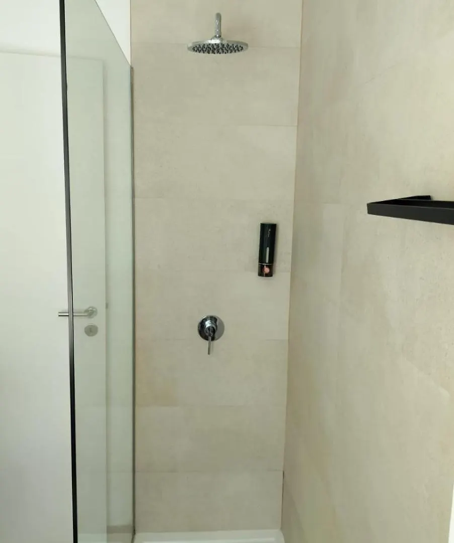 Figueira House In Beira Minho Hostel Lisboa 0*,  Πορτογαλία